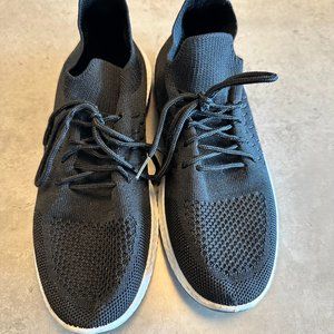 Women's Danskin Free Sneakers Size 9